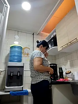 Natasha milf   online show from 10.09.25