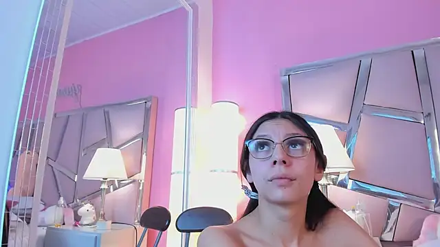 Bonniepark online show from 01.31.25