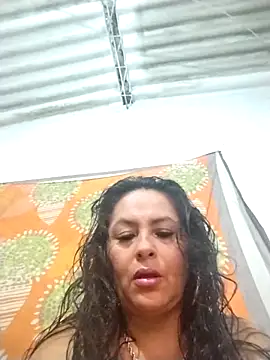 Snapshot of hanny_milf chatting on 03.03.25 hanny milf online show from 03.03.25