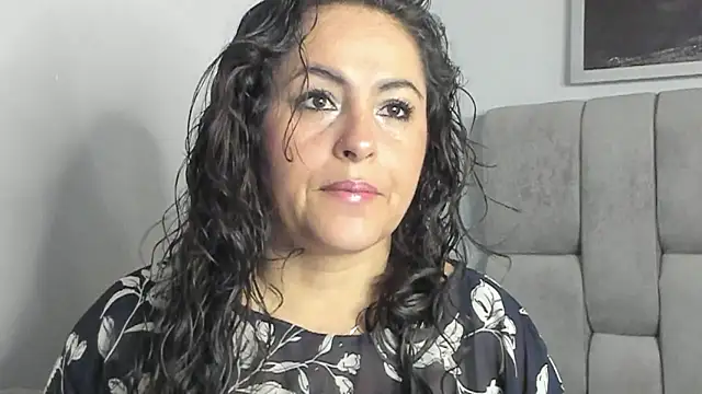 Snapshot of hanny_milf chatting on 09.24.25 hanny milf online show from 09.24.25