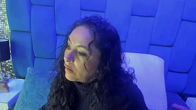 Snapshot of hanny_milf chatting on 10.24.25 hanny milf online show from 10.24.25