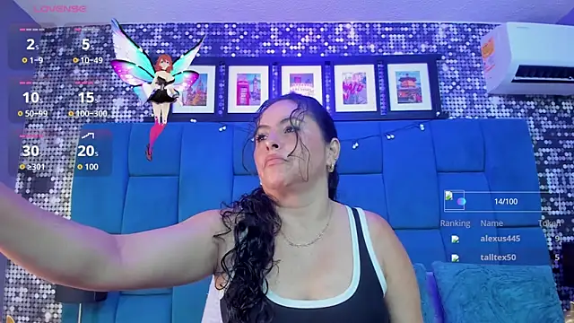 Snapshot of hanny_milf chatting on 10.25.25 hanny milf online show from 10.25.25