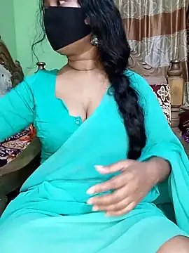 Idhika Paul online show from 03.13.25