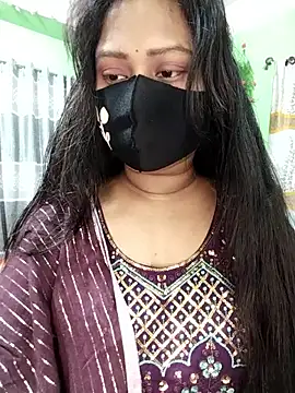 Idhika Paul online show from 09.08.25