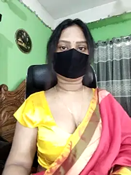 Idhika Paul online show from 04.22.26