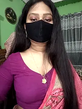 Idhika Paul online show from 04.28.26