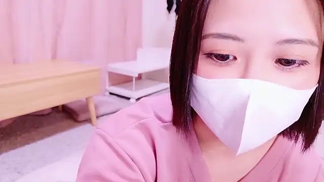 Snapshot of Nonchan_ chatting on 11.04.25 Nonchan online show from 11.04.25