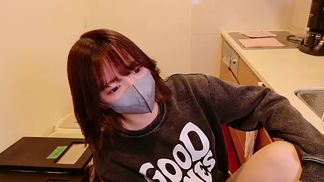 Snapshot of ranran_ch chatting on 02.21.26 ranran ch online show from 02.21.26