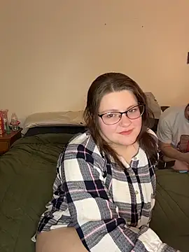 sexybee124 online show from 04.10.26