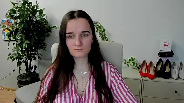 Snapshot of KateDelight chatting on 02.19.26 KateDelight online show from 02.19.26