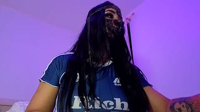 kamila french online show from 06.03.26