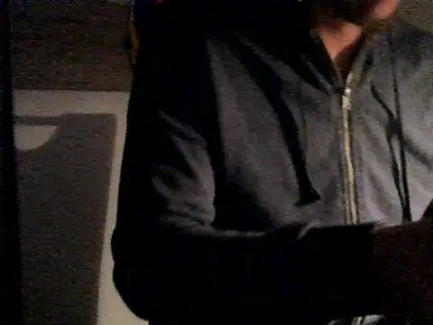 prcalek19 online show from 10.17.25