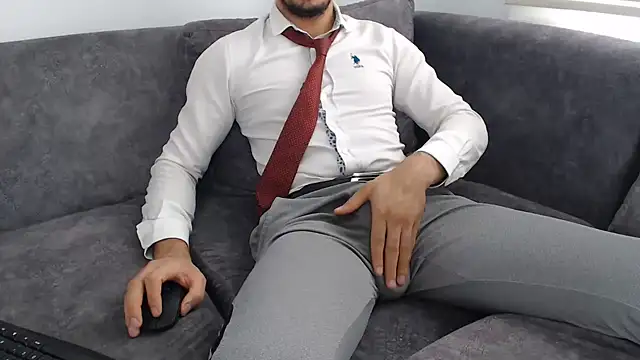 Snapshot of Naughtb0y chatting on 07.08.26 Naughtb0y online show from 07.08.26