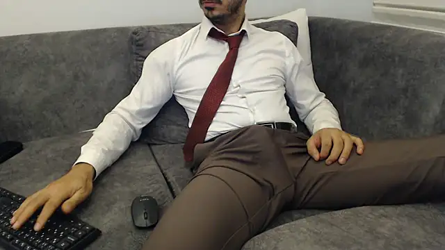 Snapshot of Naughtb0y chatting on 07.25.26 Naughtb0y online show from 07.25.26