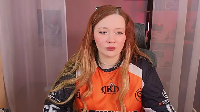 carolina elf online show from 02.17.26