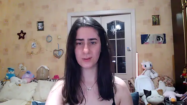 Snapshot of INELIKA chatting on 01.23.25 INELIKA online show from 01.23.25