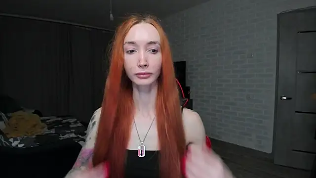 Roxy Silver online show from 10.25.25