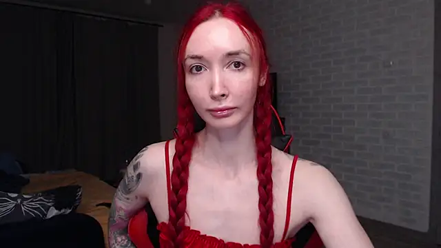 Roxy Silver online show from 04.24.26