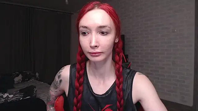 Roxy Silver online show from 06.25.26