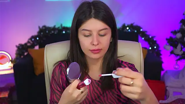 Snapshot of NicoleMun chatting on 01.26.25 NicoleMun online show from 01.26.25