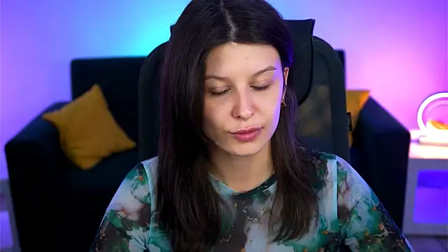 Snapshot of NicoleMun chatting on 03.04.25 NicoleMun online show from 03.04.25