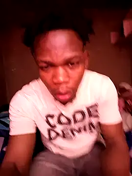 Snapshot of Kennedy89 chatting on 10.21.25 Kennedy89 online show from 10.21.25