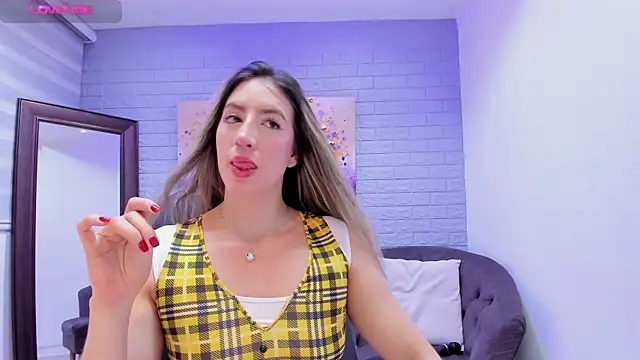  AlejaCruz  online show from 05.06.26