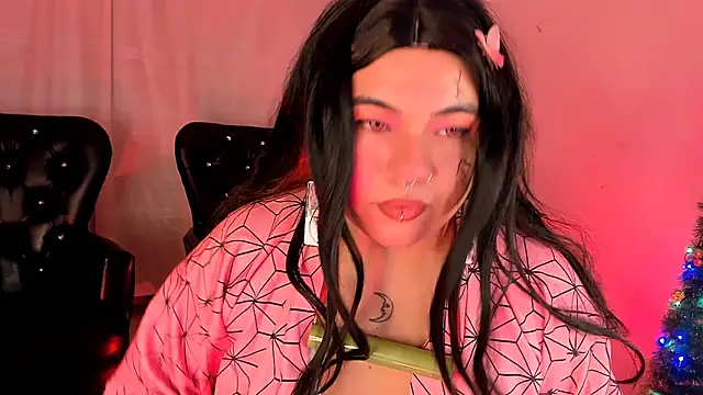 Snapshot of Samanta_cutee chatting on 01.05.25 Samanta cutee online show from 01.05.25