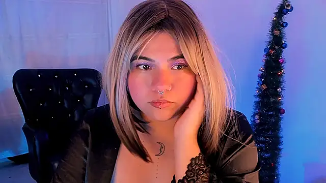 Snapshot of Samanta_cutee chatting on 01.06.25 Samanta cutee online show from 01.06.25