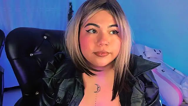 Snapshot of Samanta_cutee chatting on 01.31.25 Samanta cutee online show from 01.31.25