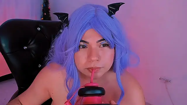 Snapshot of Samanta_cutee chatting on 02.13.25 Samanta cutee online show from 02.13.25