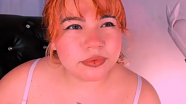 Snapshot of Samanta_cutee chatting on 02.16.25 Samanta cutee online show from 02.16.25