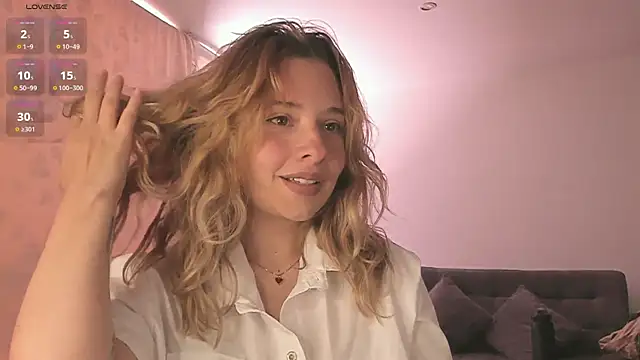 Sophy Bunny online show from 01.22.25