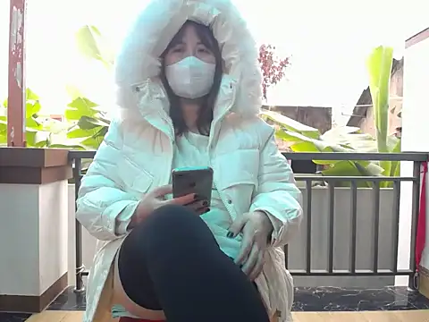 Nanaly Sweet online show from 02.23.25