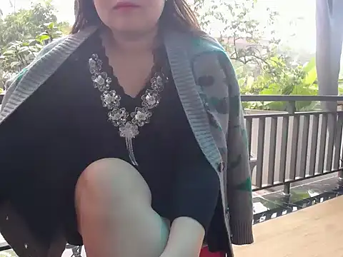 Nanaly Sweet online show from 02.27.25