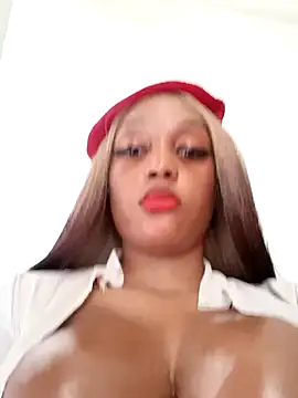 Snapshot of Busty_Bambi chatting on 12.14.24 Busty Bambi online show from 12.14.24