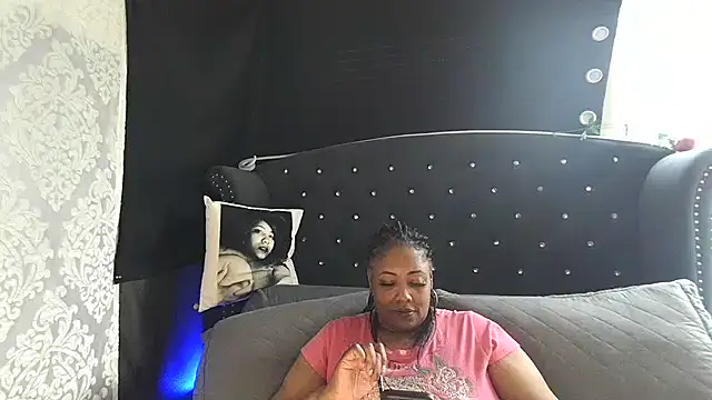 msyvette1970xh online show from 01.15.25