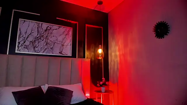 Violetta Nur online show from 02.05.25