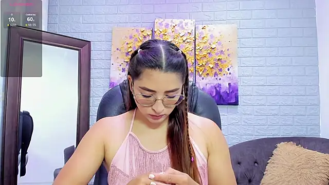  LaraMom  online show from 11.19.25