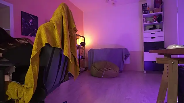 MagicFemboy online show from 12.15.25