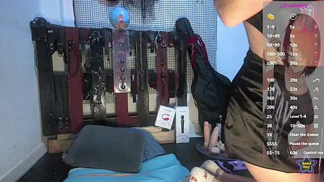  Hanna white  online show from 02.19.26