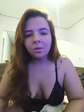 Snapshot of Bruninha_Hot10 chatting on 06.29.26 Bruninha Hot10 online show from 06.29.26
