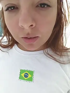 Snapshot of Bruninha_Hot10 chatting on 07.30.26 Bruninha Hot10 online show from 07.30.26
