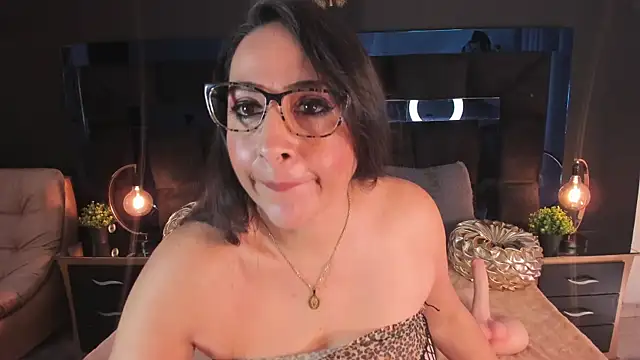 MayraVegas online show from 12.10.24