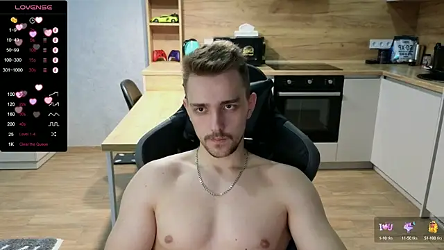 Snapshot of Larstar01 chatting on 01.21.25 Larstar01 online show from 01.21.25