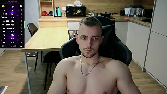 Snapshot of Larstar01 chatting on 03.09.25 Larstar01 online show from 03.09.25