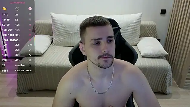 Larstar01 online show from 11.23.25