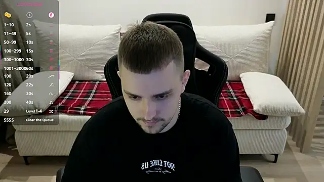 Larstar01 online show from 02.08.26