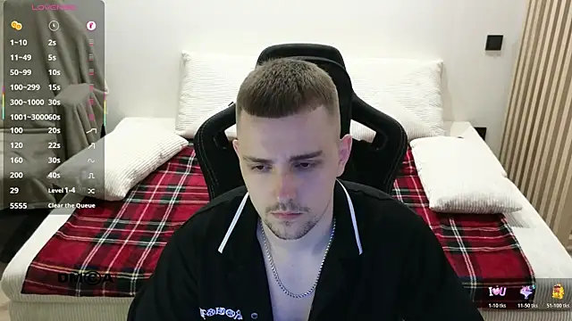 Larstar01 online show from 03.18.26