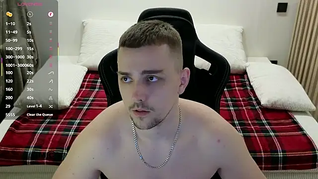 Larstar01 online show from 03.20.26